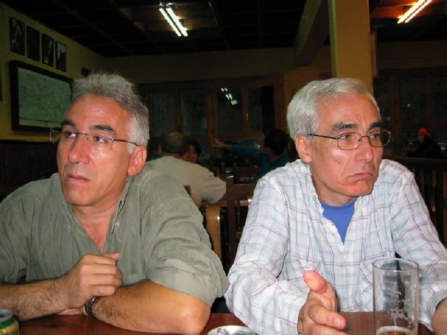 pero bueno , por qu� tarda tanto el camarero?